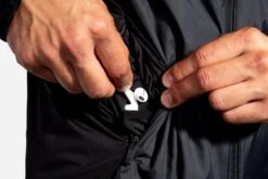 Brooks Men's Fusion Hybrid Jacket (211299) 2 Brooks Men's Fusion Hybrid Jacket (211299) -marathonsports shop 211299 001 D7 Fusion Hybrid Jacket