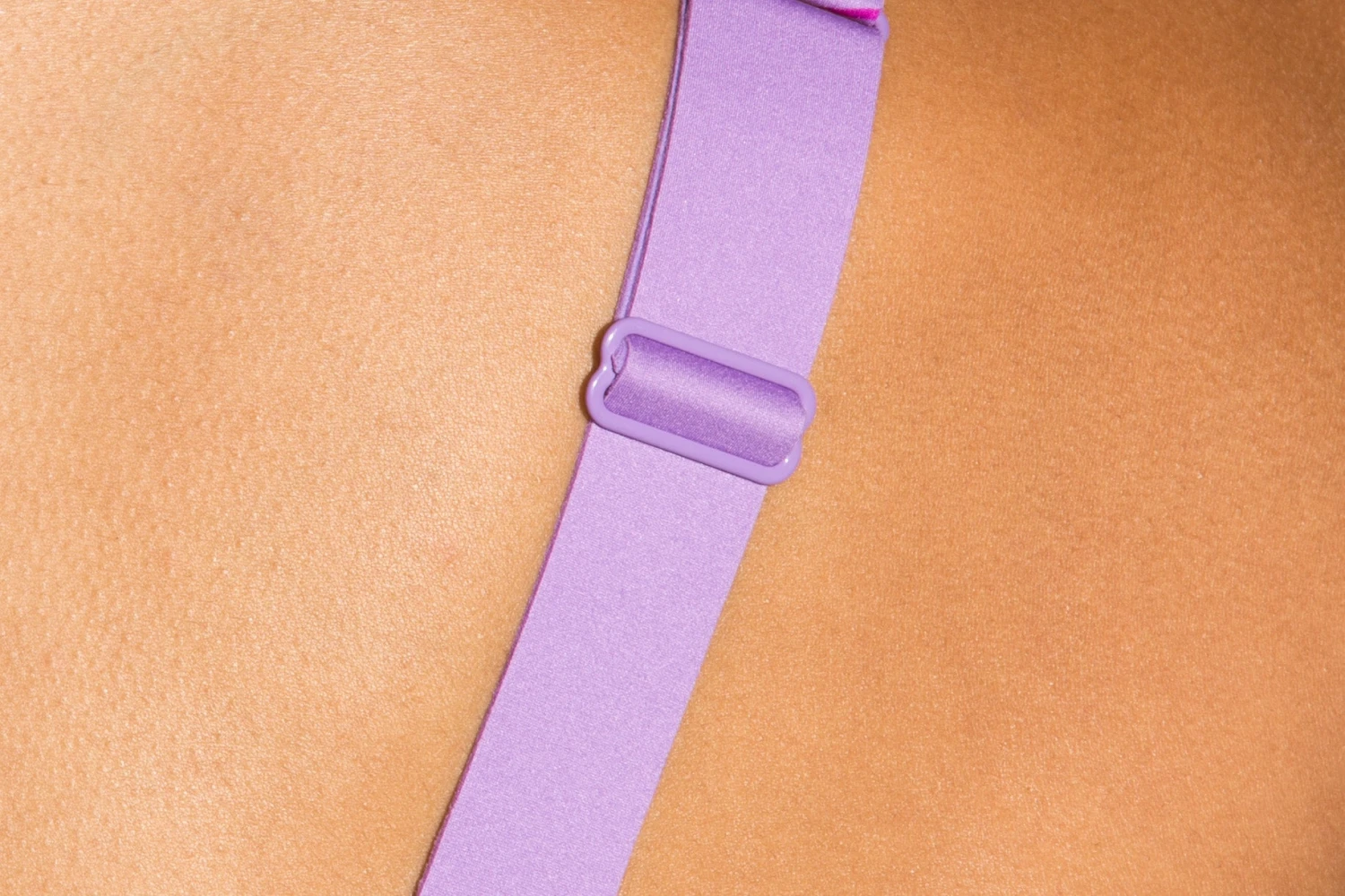 Brooks Dare Scoopback Run Bra - Heliotrope (350077519) Brooks Dare Scoopback Run Bra - Heliotrope (350077519) -marathonsports shop 350077 519 D1 Dare Scoopback Run Bra