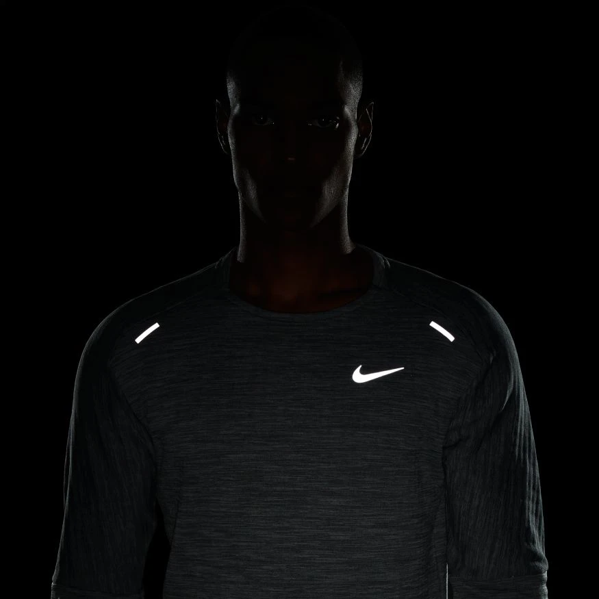 Nike Men's Sphere Long Sleeve (CU6083) Nike Men's Sphere Long Sleeve (CU6083) -marathonsports shop CU6083 068 PHSYM200 JPG HEI 875 WID 875
