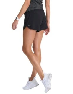 Vuori Women's Clementine Short 2.0 -marathonsports shop vuori womens clementine shorts 2 black 4 inch 9